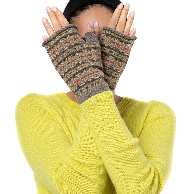 Fair Isle wristwarmers British wool Natural Bark Marilyn Moore